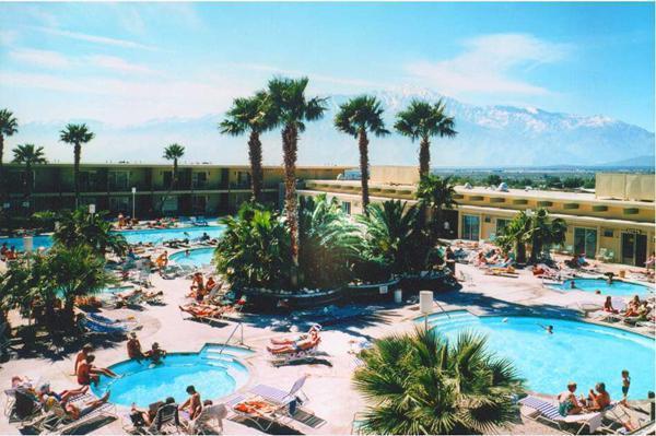 Desert Hot Springs Spa Hotel Hotel