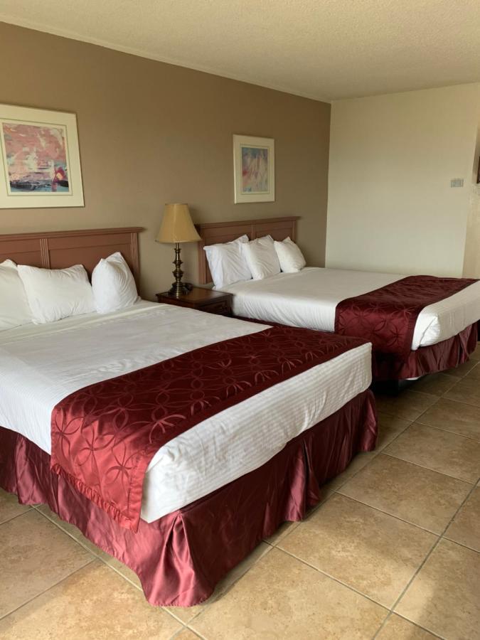 Desert Hot Springs Spa Hotel 4*